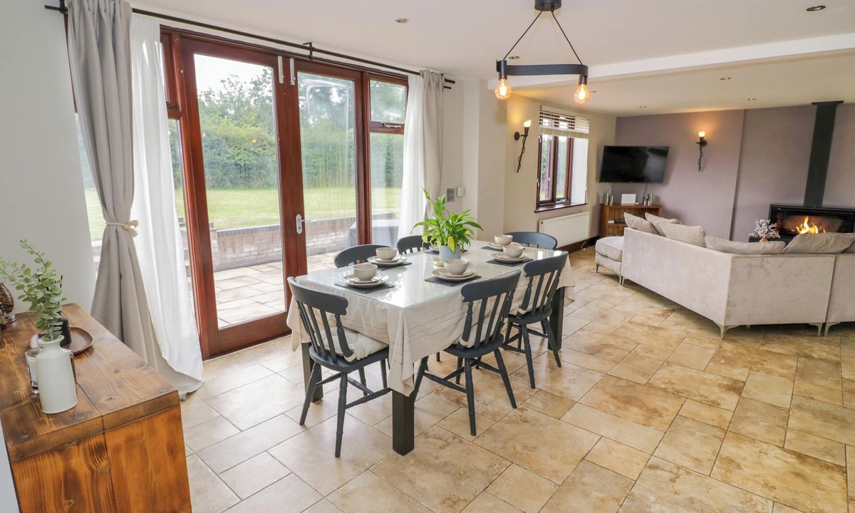 Harvington Cottage | Little Acre