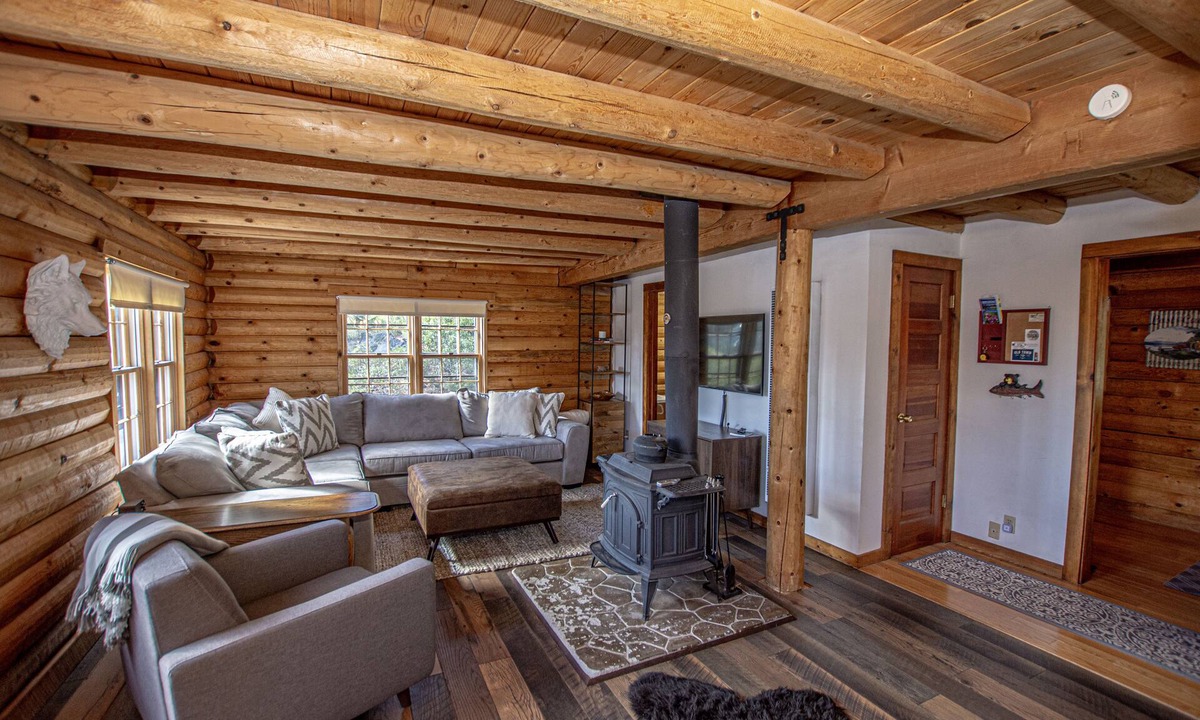 Tahoe Vista House | Little Bear Cabin by Hauserman Rentals