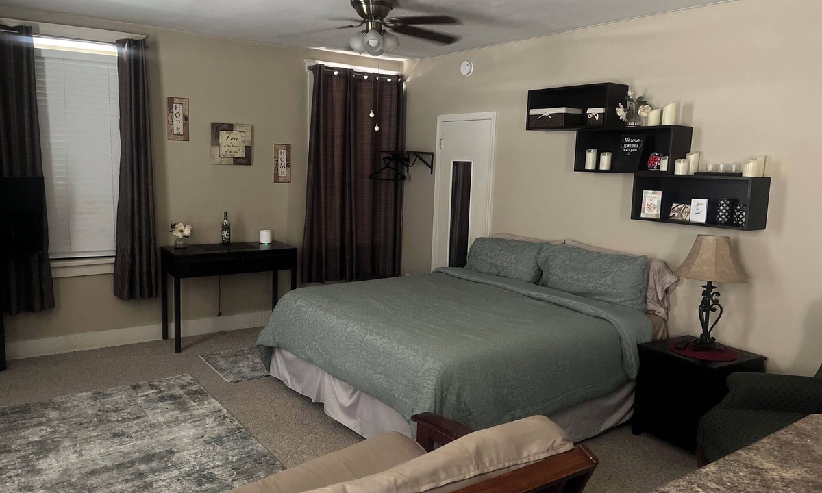Boonville Apartment | Little Boonville Apartment
