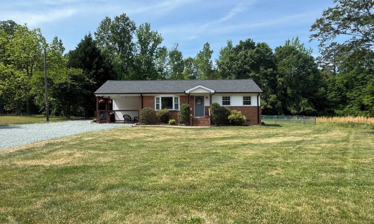 Guilford County House | Little Brick House in Liberty