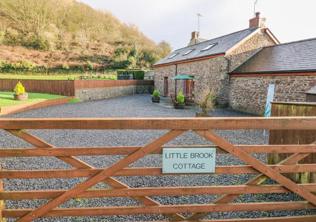 Llanddowror House | Little Brook Cottage