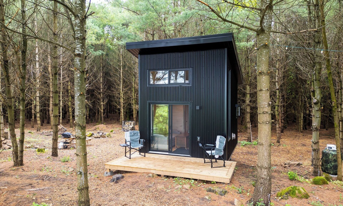 Desboro Cabin | Little Cabin in the Pines