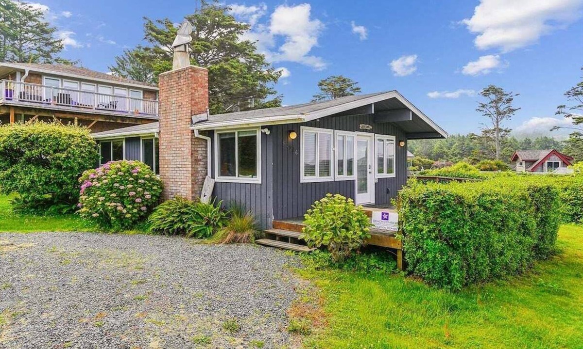 Arch Cape House | Little Caper - Newly Renovated!