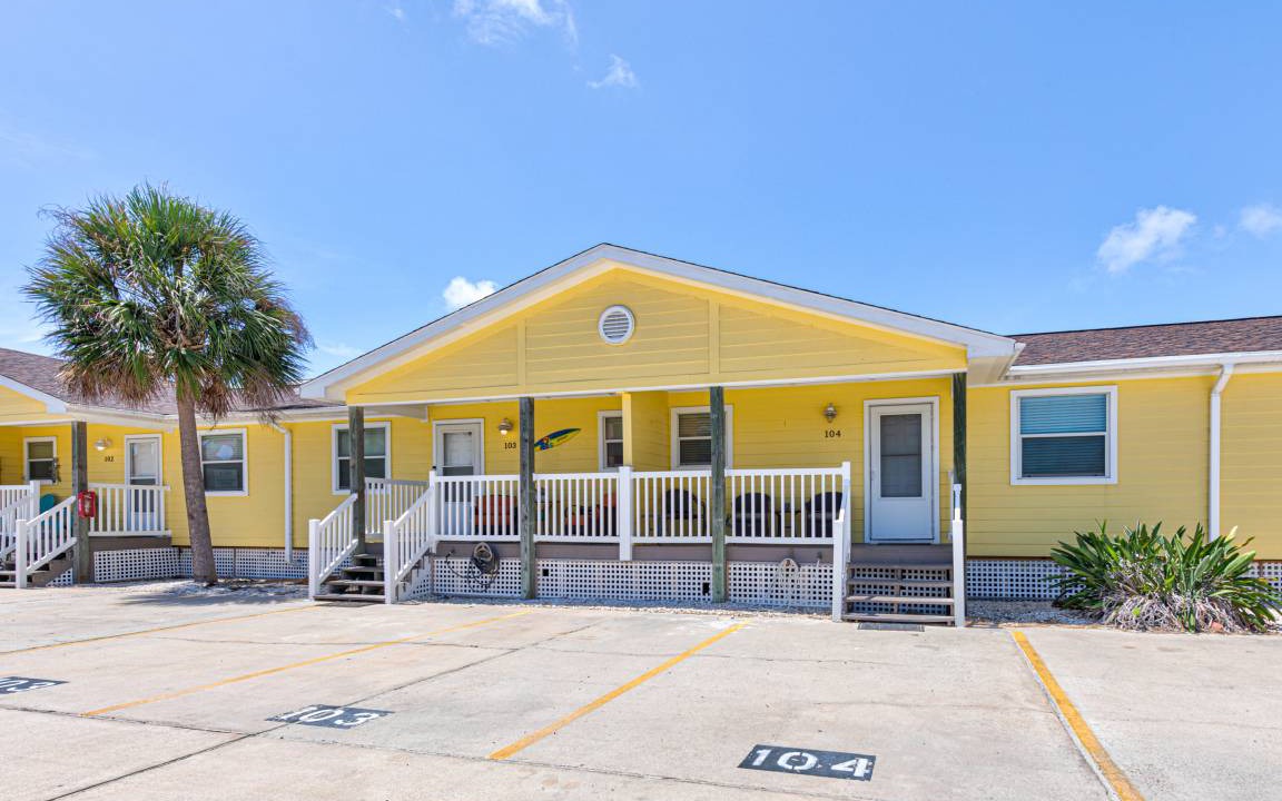 Port Aransas Apartment | Little Cayman CDR4