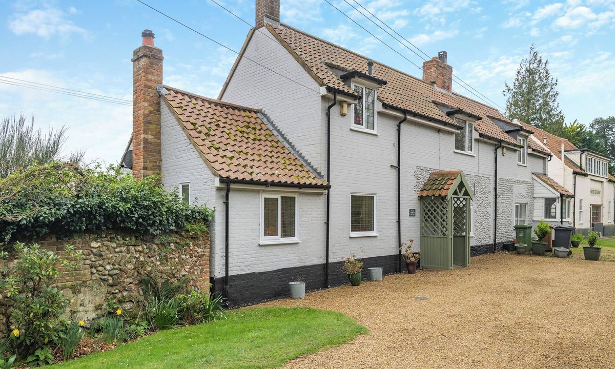 Thursford Cottage | Little Crawfish Cottage