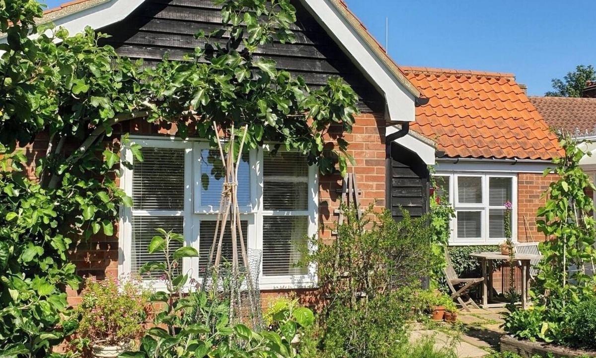 Wenhaston House | Little Furrows, Wenhaston