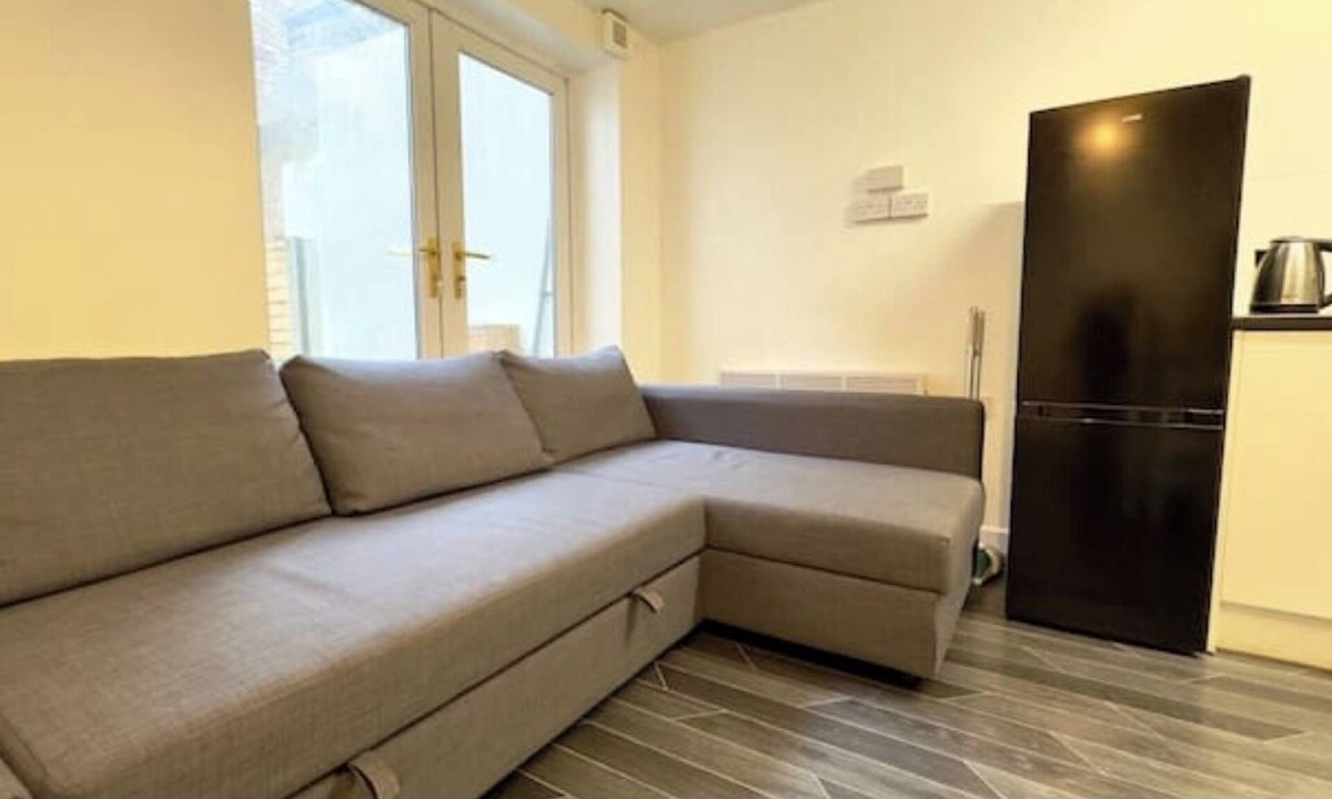 Golborne Apartment | Little Gem Central London