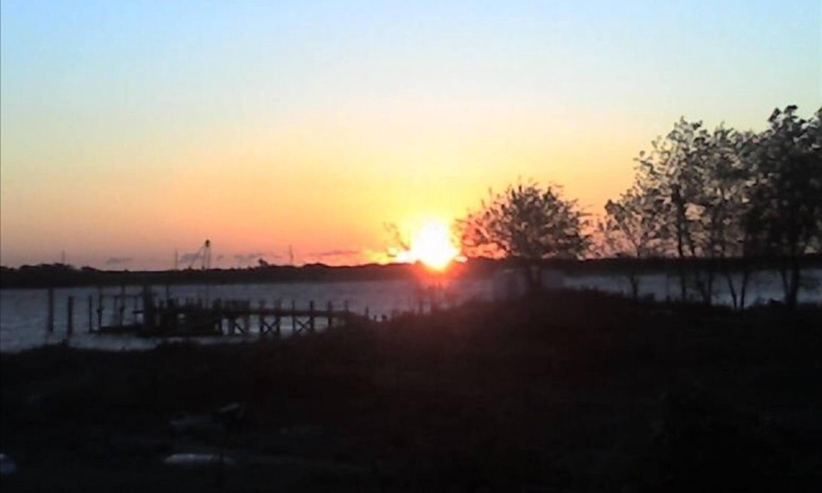 Highlands House | Little Haven (B) — Bungalows, Private Beach