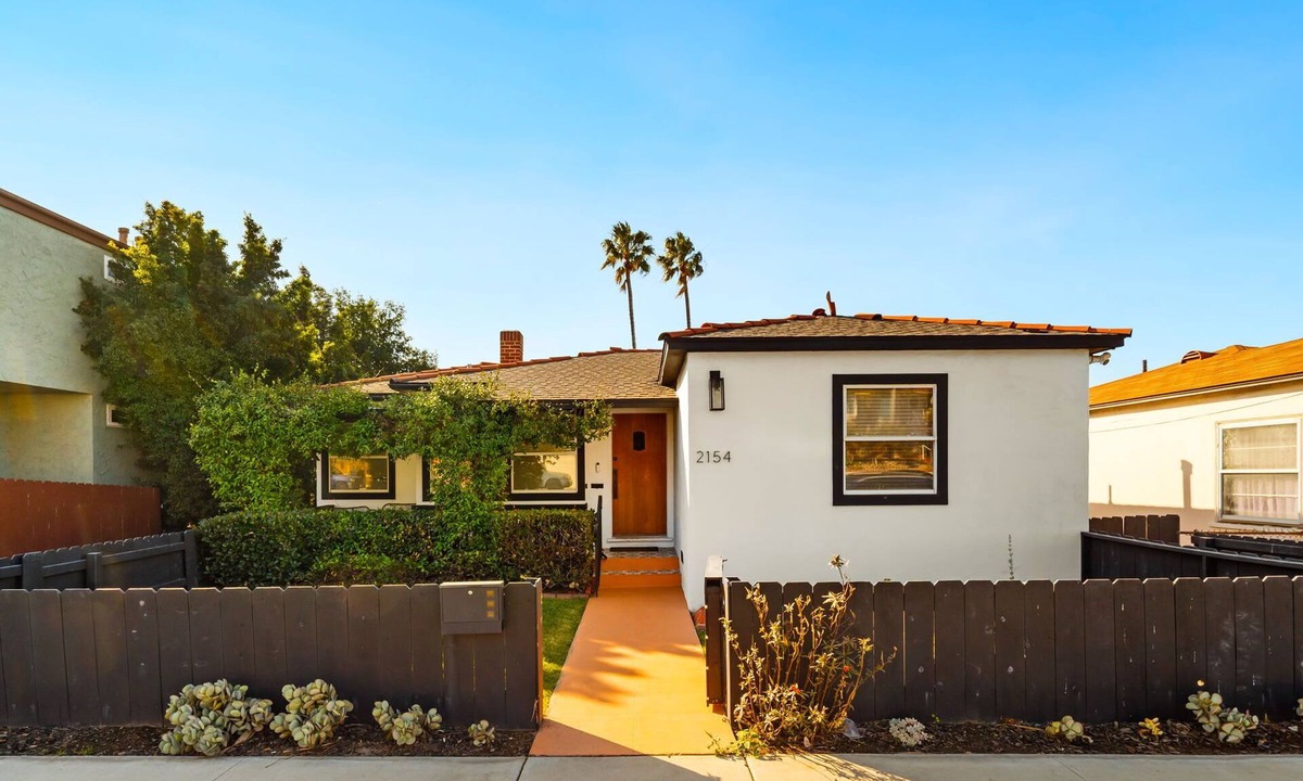 Bankers Hill House | Little Italy Home w/Parking and Backyard