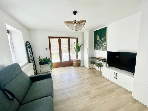 La Roche-sur-Foron Apartment | Little kazandko