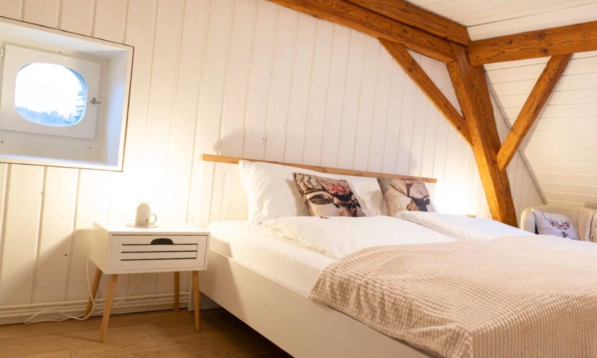 Teufenthal Apartment | Little Nest - Nature & tranquillity between lakes & castles