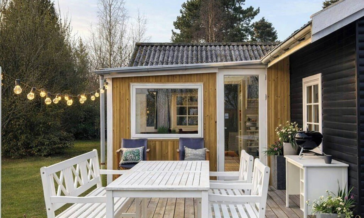 Grevinge House | Little oasis with large terrace and a cozy garden