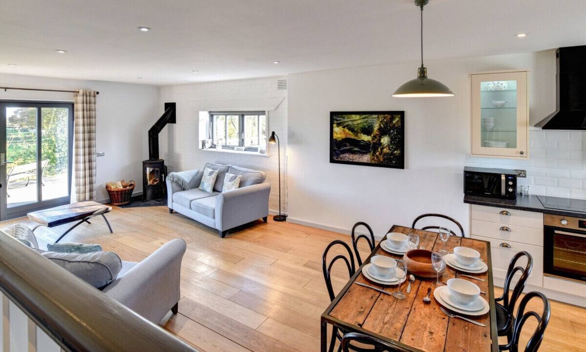 Woodbridge House | Little owl and owl