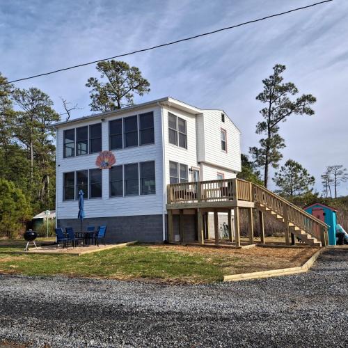 Windmill Point House | Little Oyster Oasis