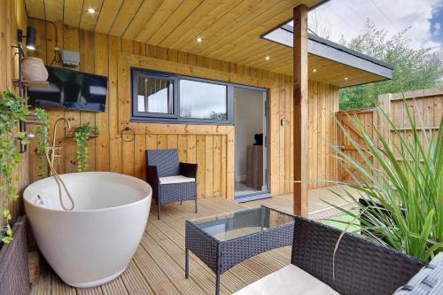 Matchams Cabin | Little Paddock