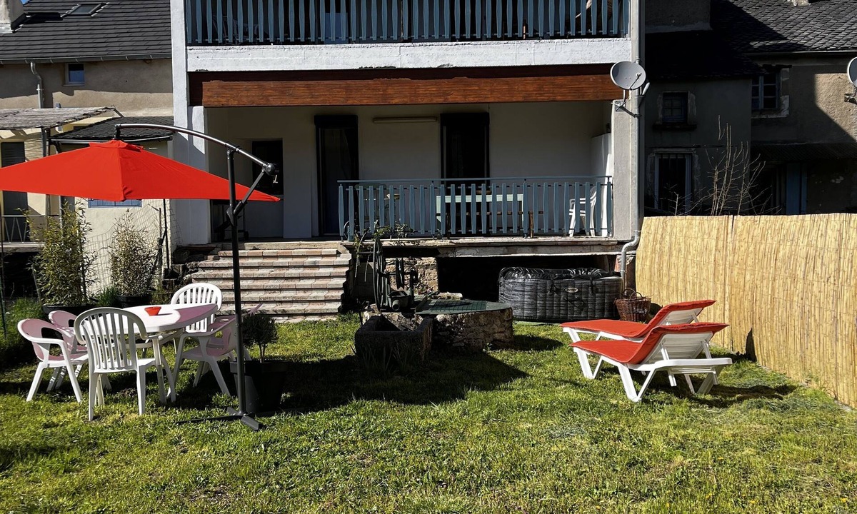 Saint-Jean-du-Bruel House | Little paradise in Aveyron