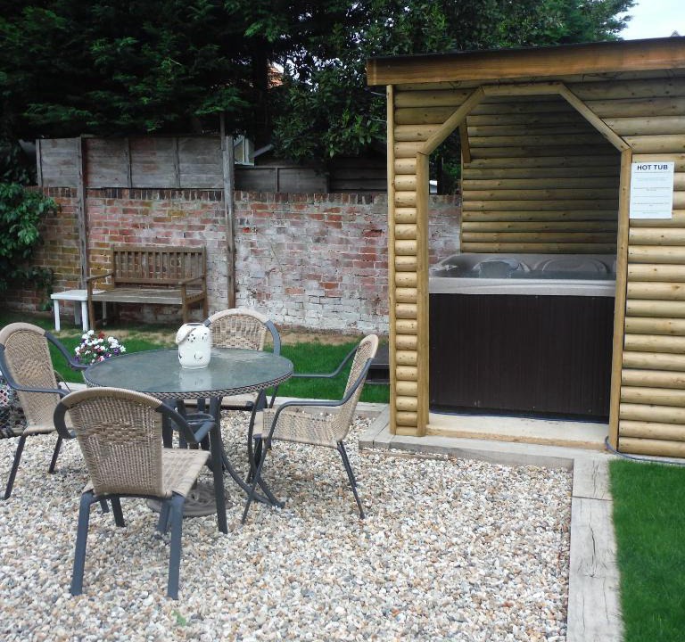 Sandown House | Little Parklands