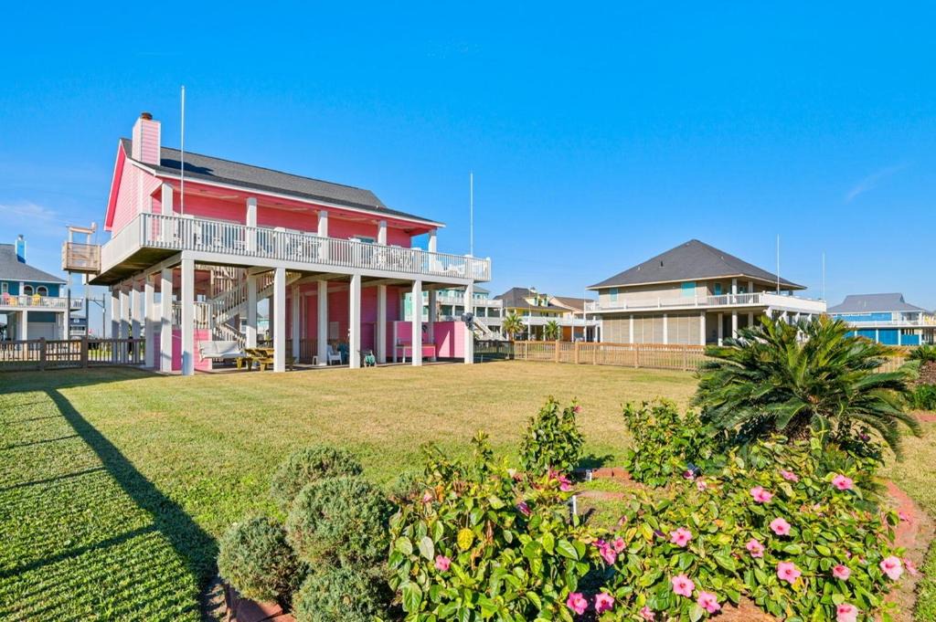 Crystal Beach House | Little Pink House Home