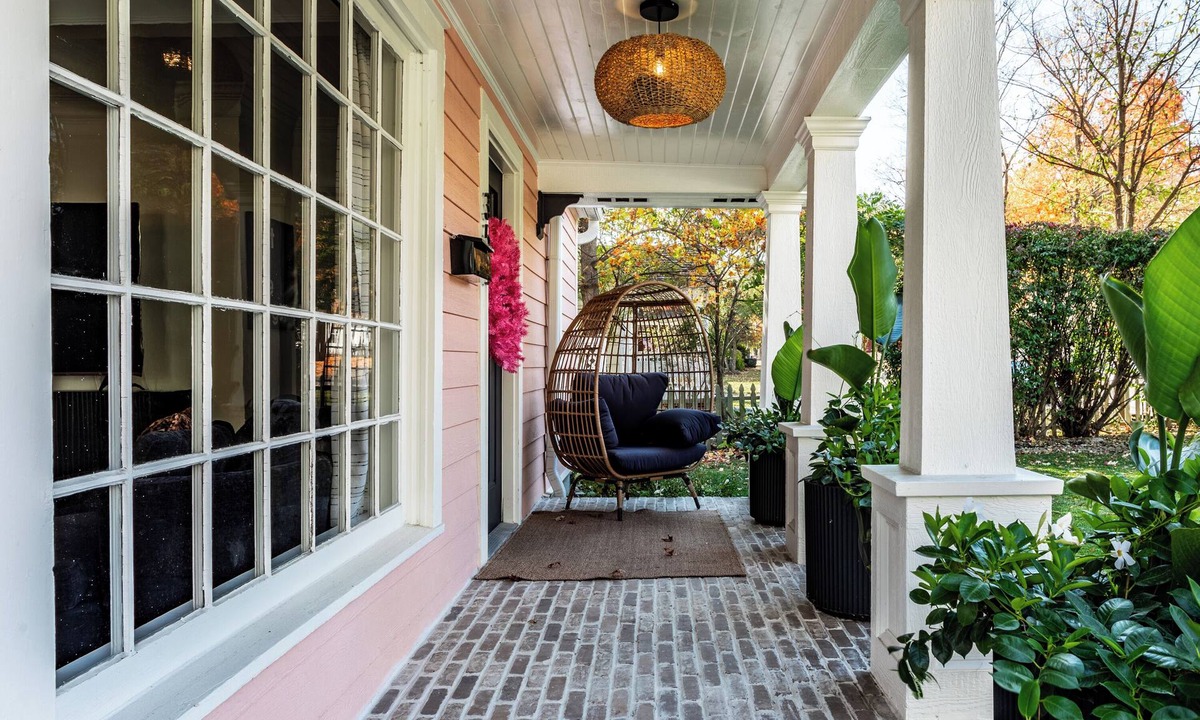 Zionsville House | Little Pink House