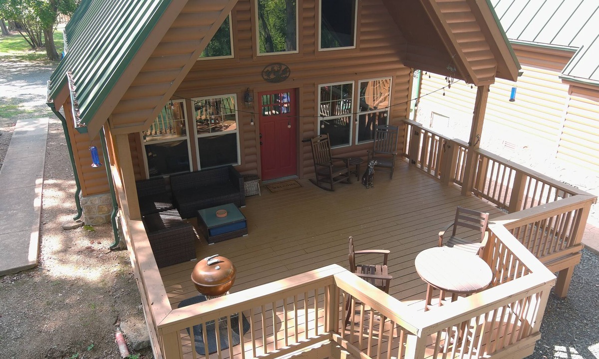 Heber Springs Cabin | Little Red River Waterfront Cabin for a perfect fishing getaway!