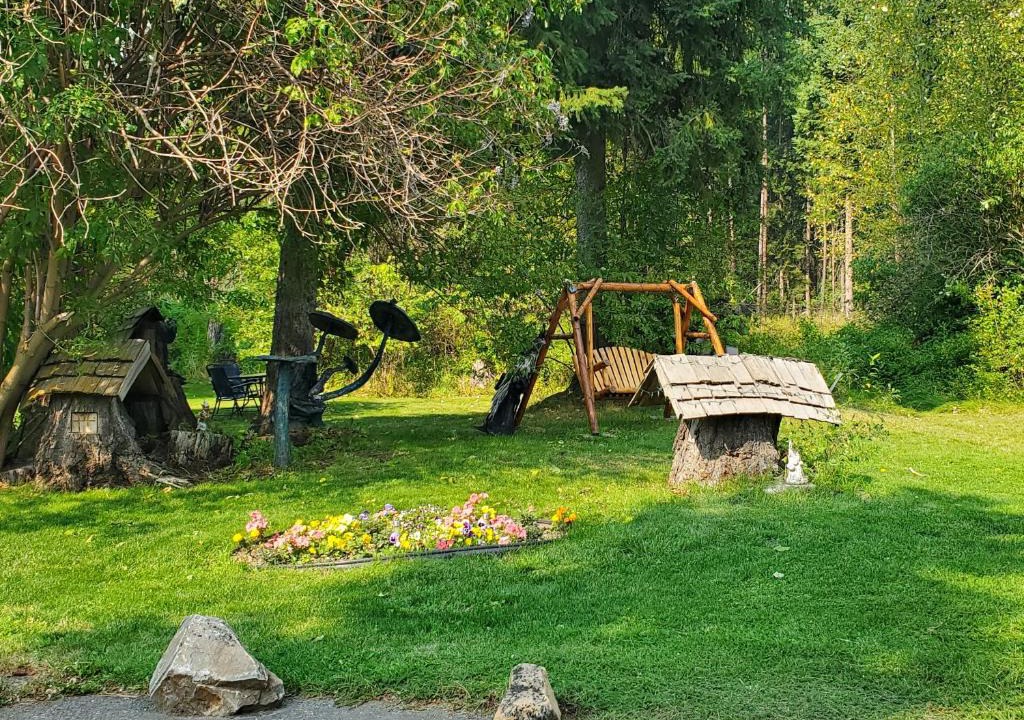 St. Regis Hotel | Little River Motel Saint Regis