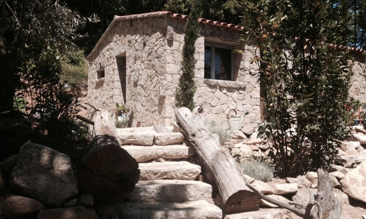 Ucciani House | LITTLE SHEEP TYPICAL STONE
