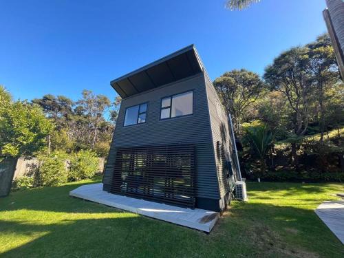 Waikawau House | Little Sister