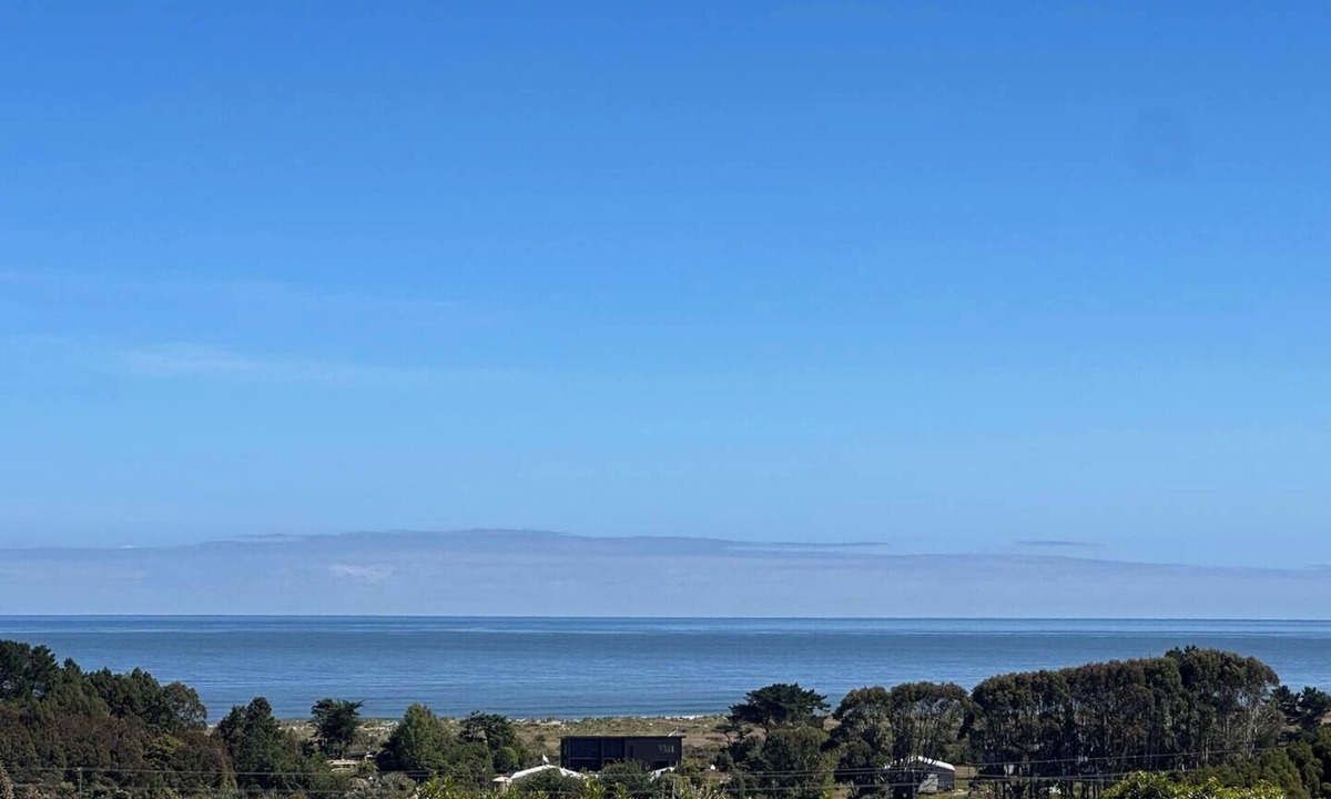 Hokitika Apartment | Little Solar - Hokitika Tiny House Escape