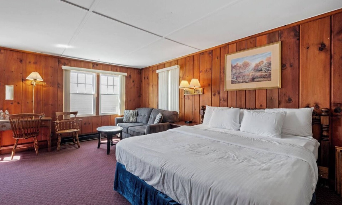 Littleton Hotel | Littleton Motel - King Suite