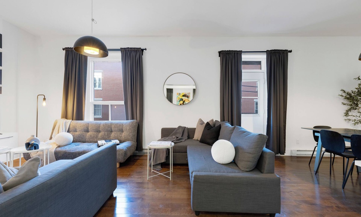 Plateau Mont Royal House | Liv MTL - Ch