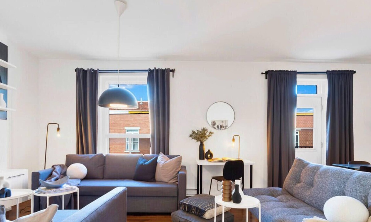 Plateau Mont Royal Apartment | LiV MTL Chic Spacious 4BR Suite Rooftop & BBQ Downtown Montreal