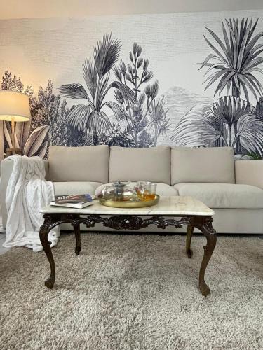 Guesnain Apartment | LIVABLŌM "Maison et Parking Privée"