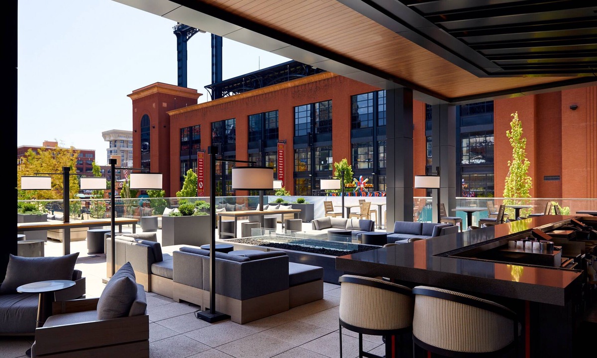 Downtown St. Louis Hotel | Live by Loews - St.Louis