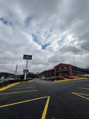 Stone Mountain Hotel | Live In Lodge Stone Mountain