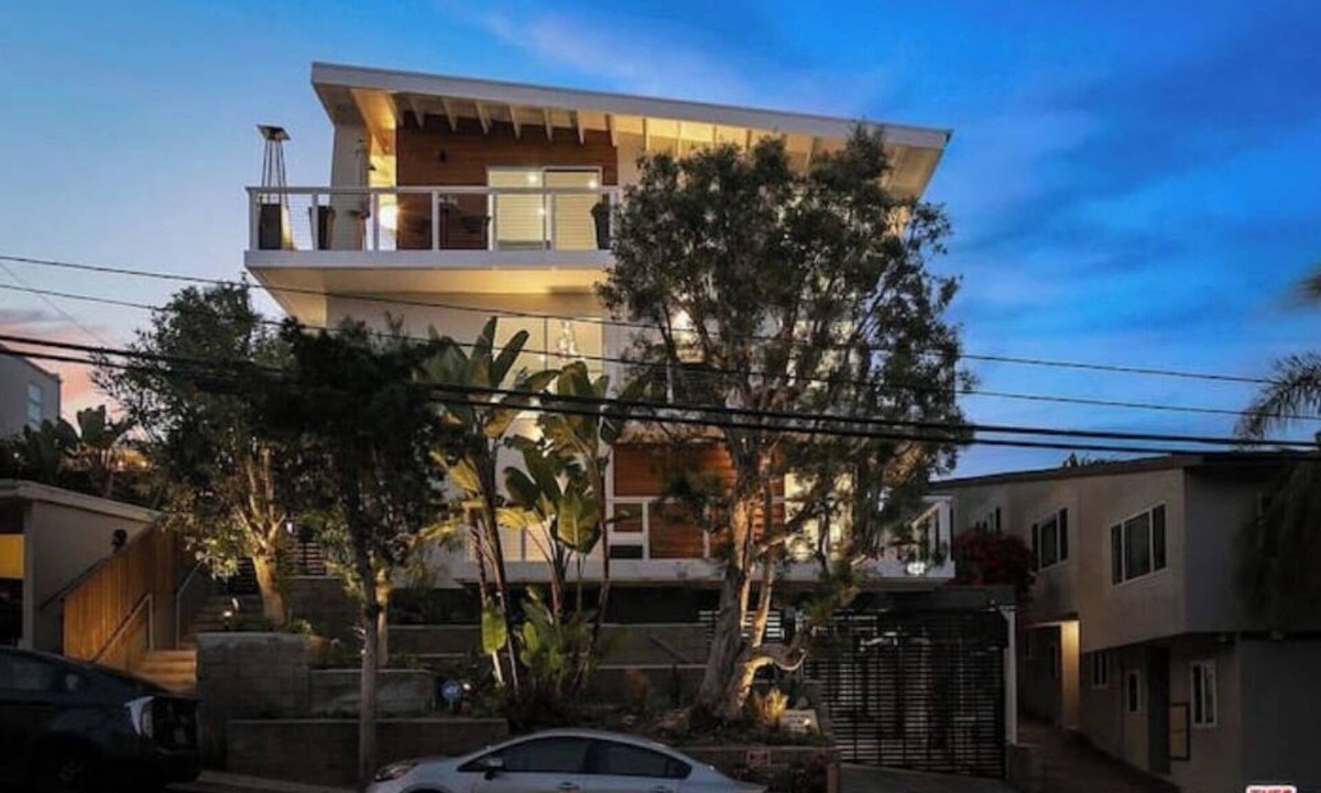 Ocean Park Bed & Breakfast | Living the Dream By the Beach-minutes away