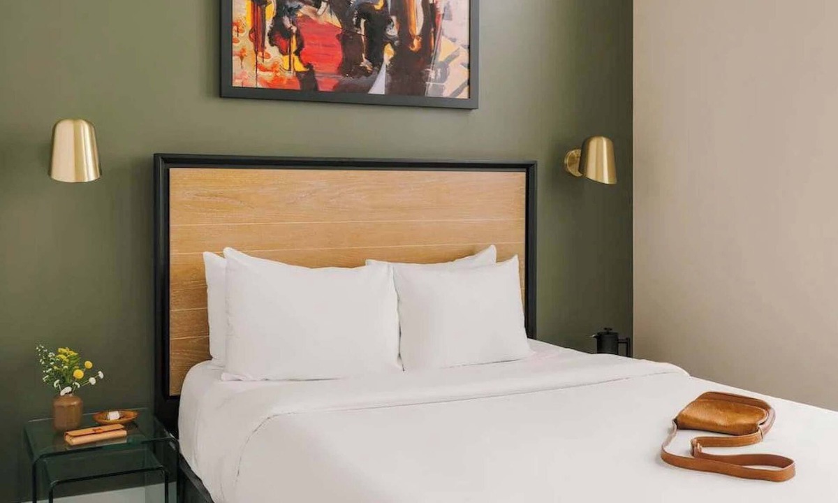 The Loop Apartment | LIVN Millennium Park Downtown Chicago Studio