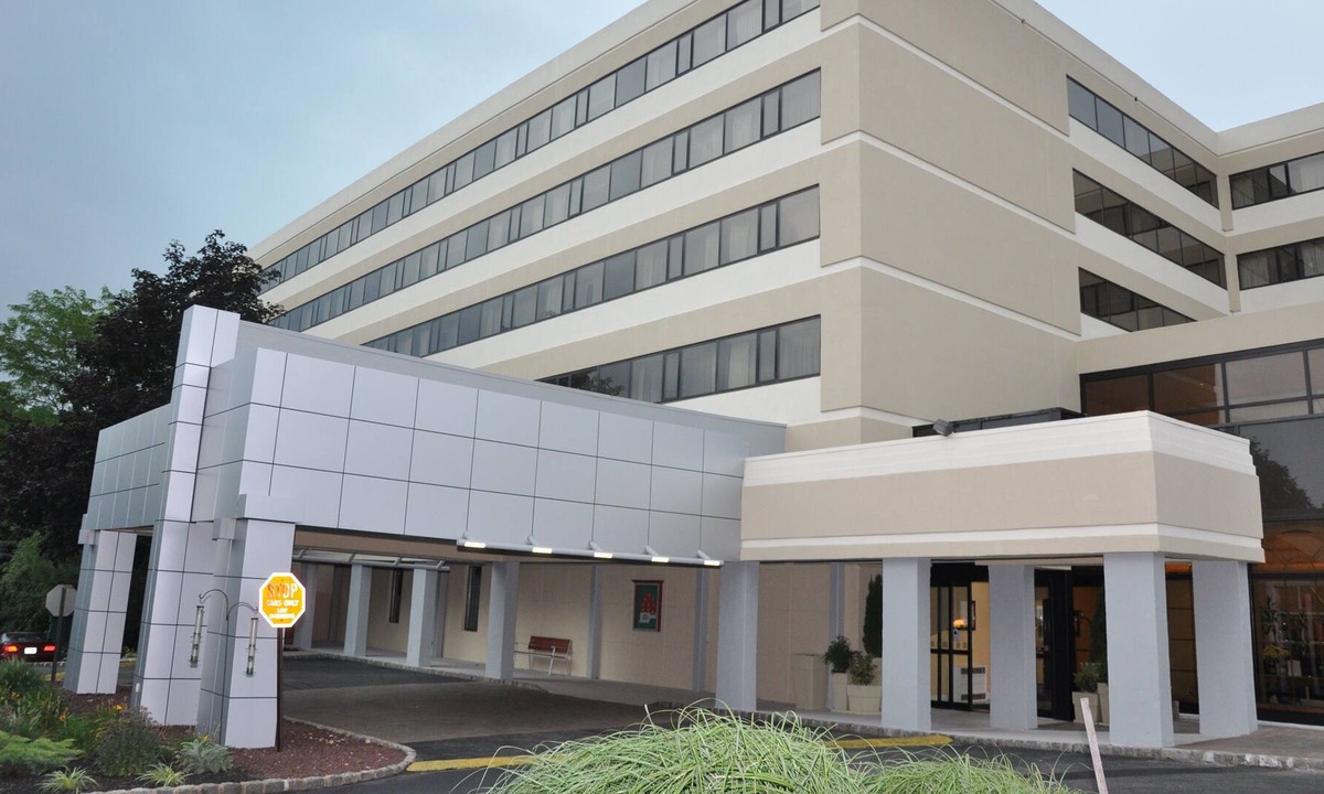 Clinton Hotel | Liyo Inn Clinton