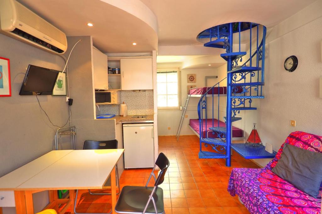 Sitges Apartment | Llagut Apartment by Hello Homes Sitges