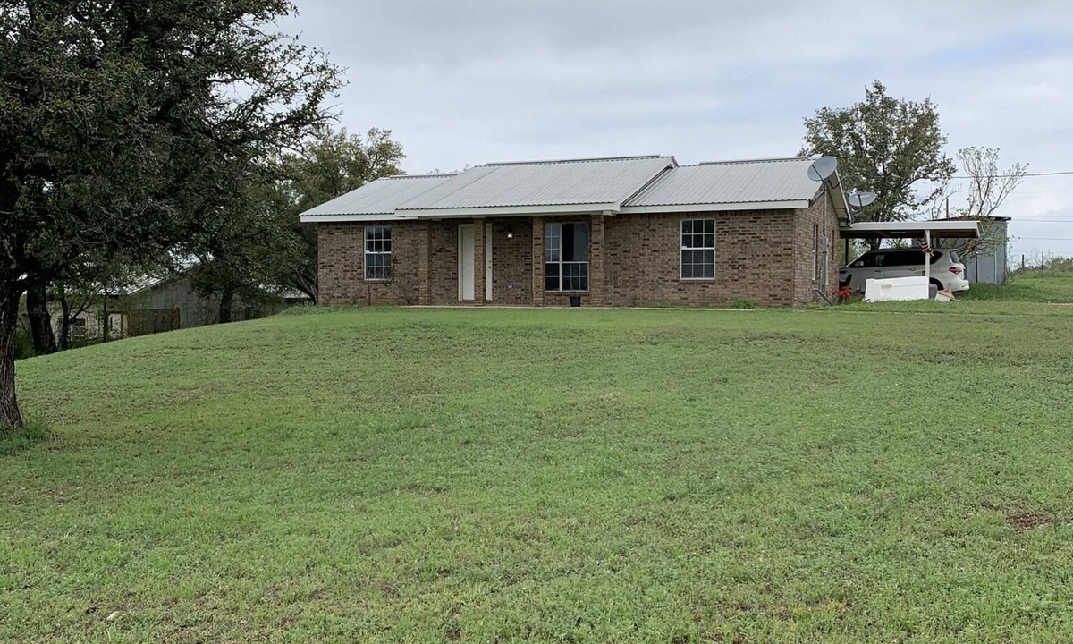 Llano House | Llano House a Fully Equipped, True Home, Carport, Quiet, Close to Enchanted Rock