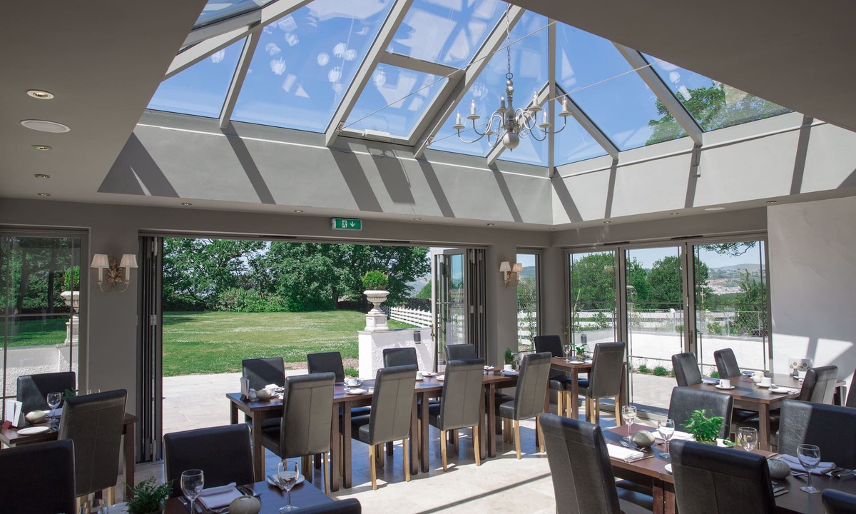 Pontypridd Hotel | Llechwen Hall Hotel