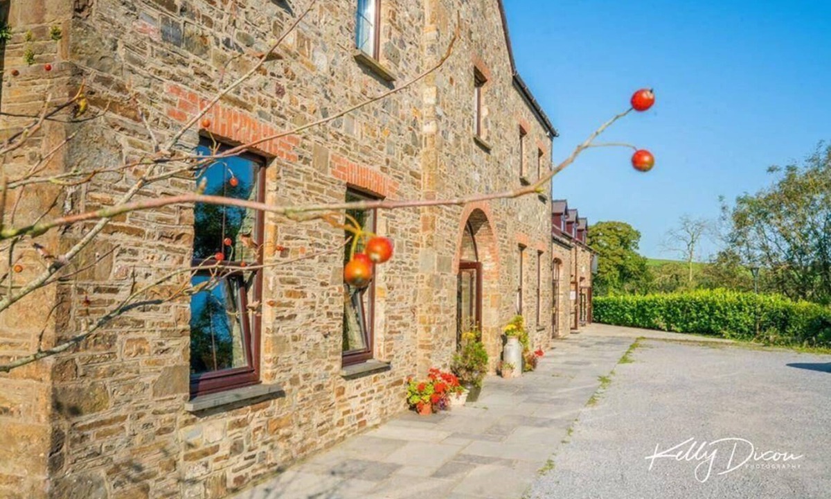 Saint Clears House | Llety Cynin