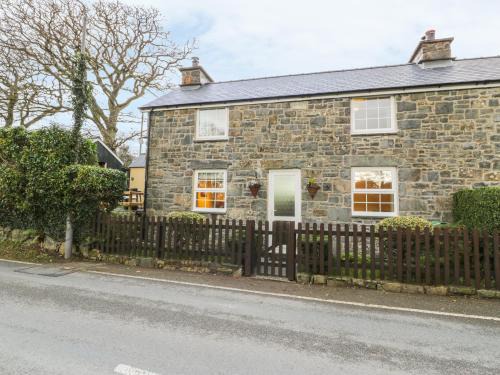 Dolgellau House | Llwyn Celyn
