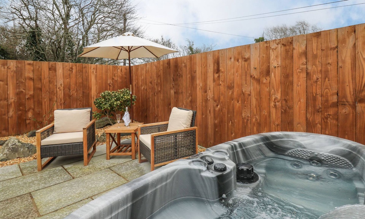 Bow Street Cottage | Llygad Y Dydd