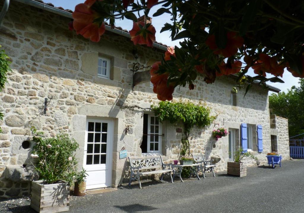 Pensol House | Lo maisou