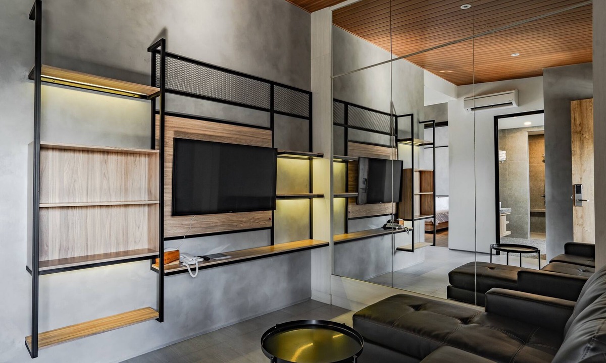 Grogol Hotel | LOA Living Solo Baru