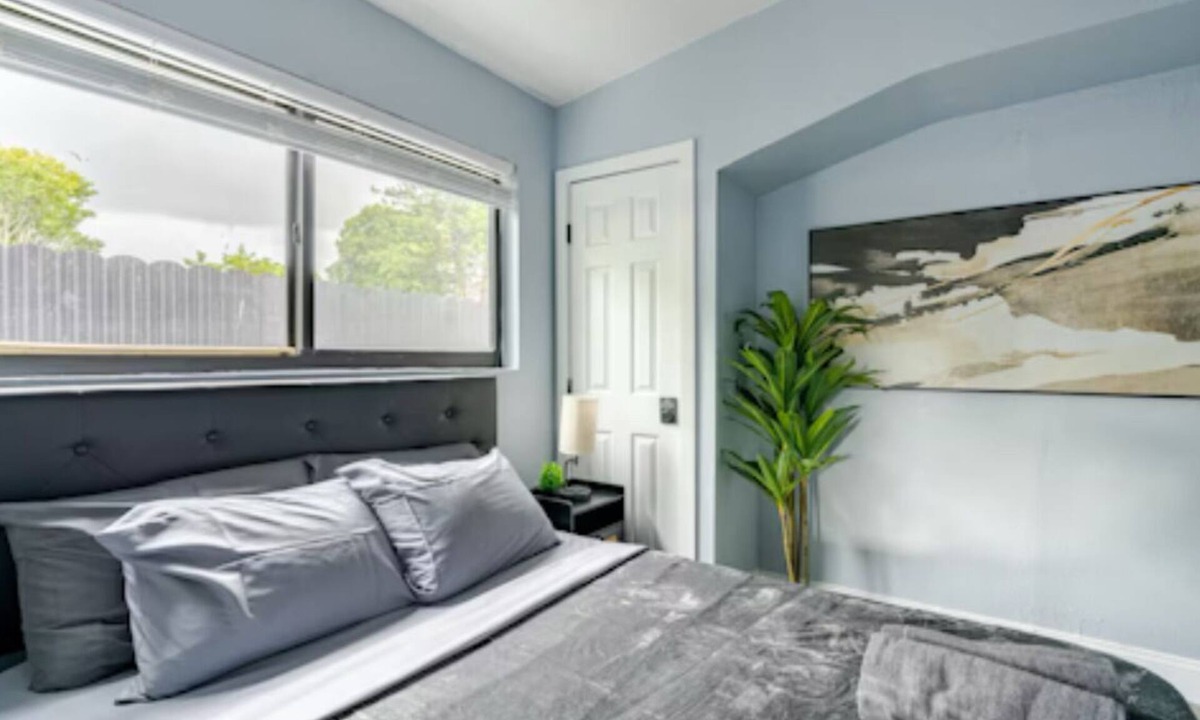 Liberty City House | located in the Heart of Miami near Wynwood,midtown,downtown,midtown,coconutgrove