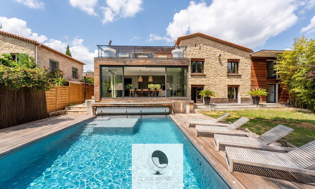 La Chamberte Villa | Location à la Semaine D'une Superbe Villa de Charme sur Montpellier Avec Piscine