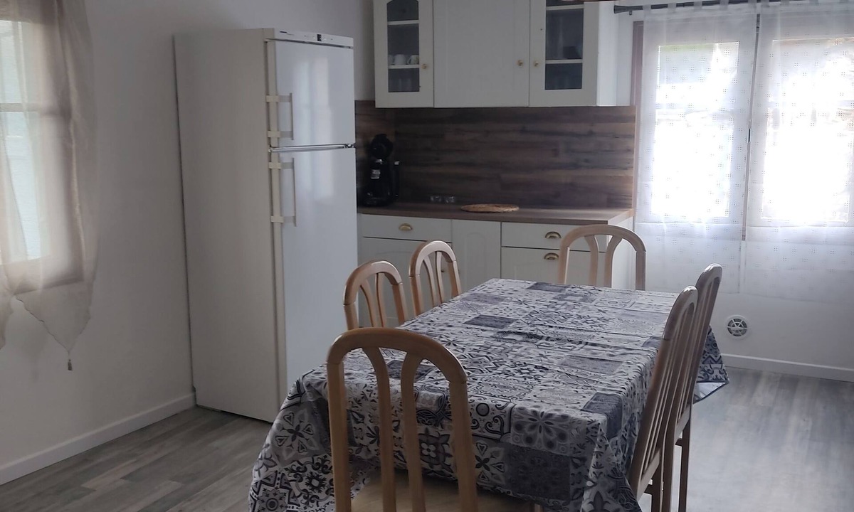 Rouze House | Location a la Semaine/450e