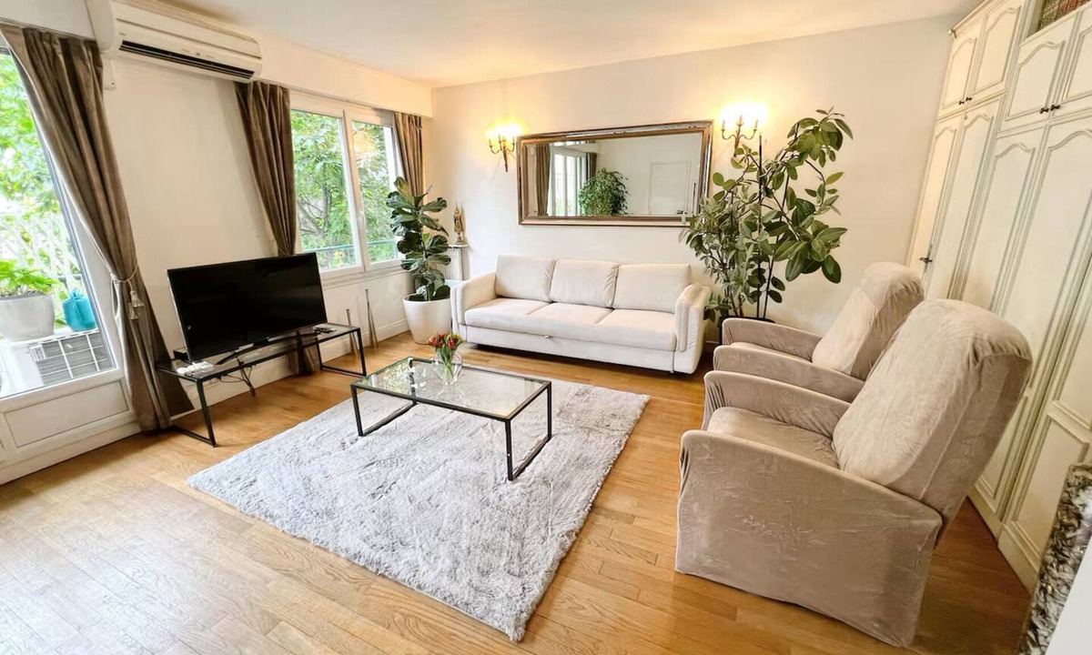 Porte-Dauphine Apartment | Location Appartement 3 pieces entre Tour Eiffel et Champs Élysées