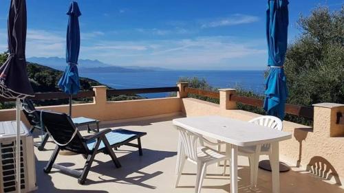 Chine Apartment | Location cap corse